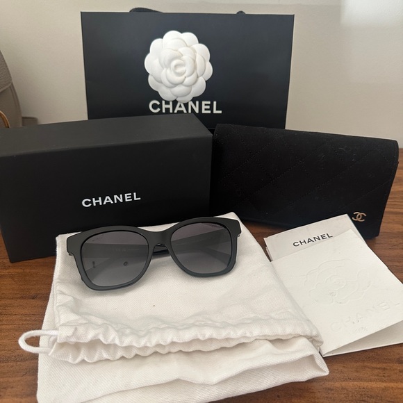 Chanel sunglasses - New - Picture 1 of 6